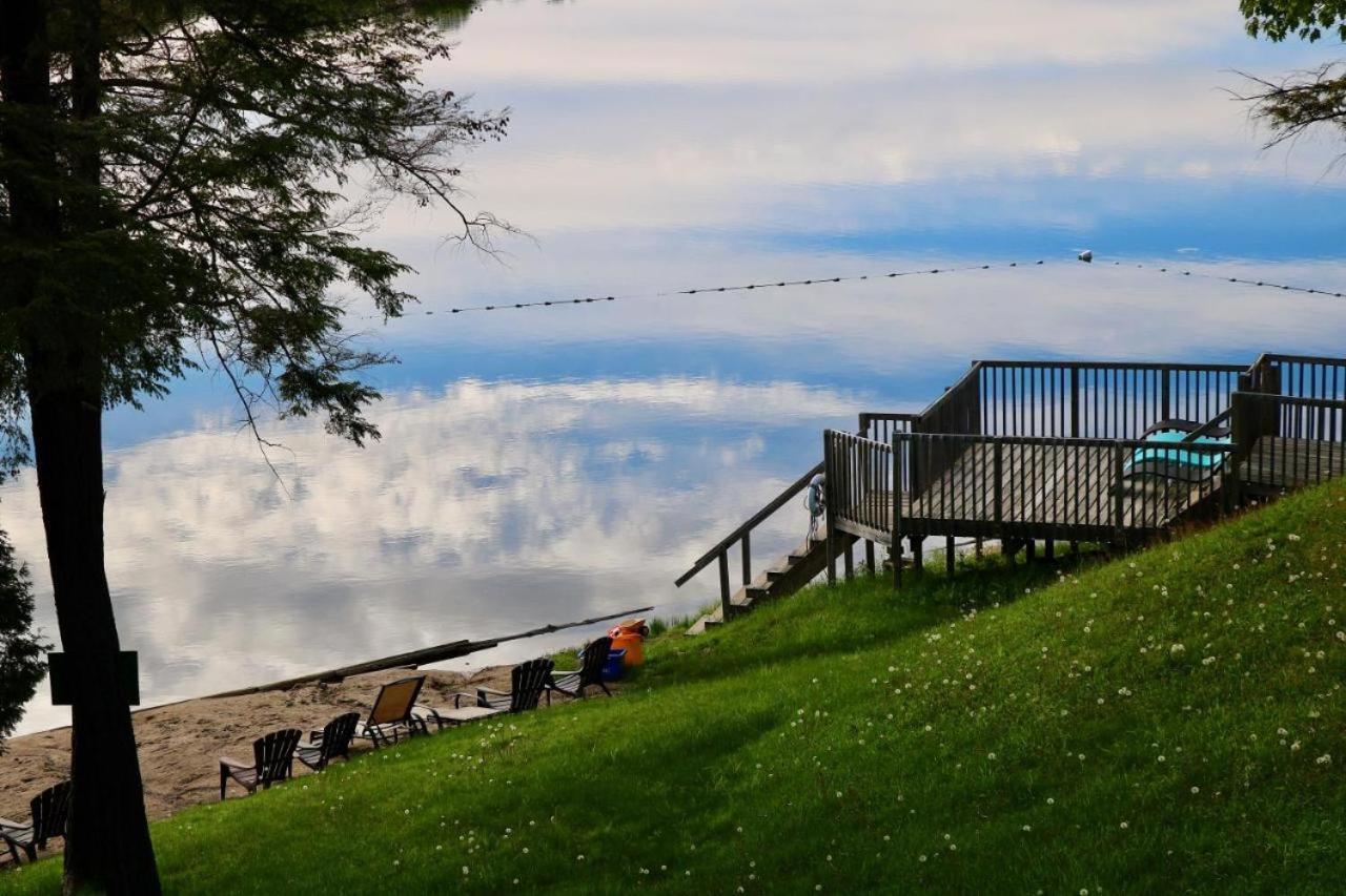 Sunny Point Resort Otter Lake 외부 사진