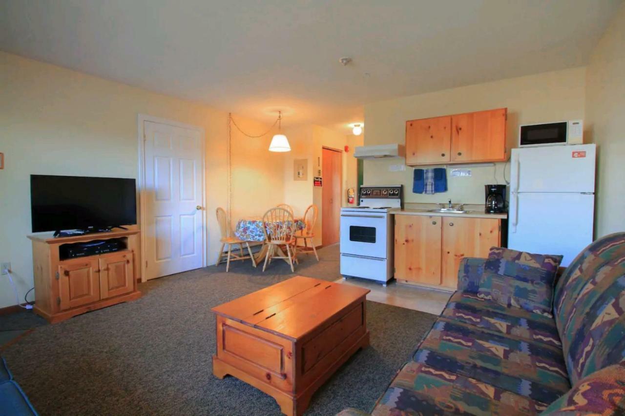 Sunny Point Resort Otter Lake 외부 사진